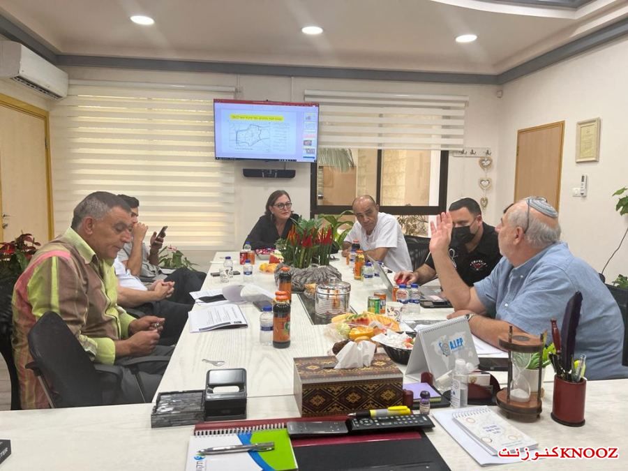 وفد من وزارة الاسكان برئاسة مدير اللواء يزور كفرقرع